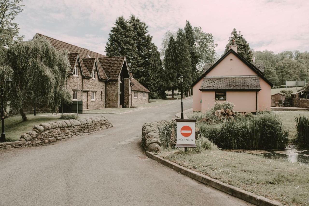 Cwrt Bleddyn Hotel & Spa Usk Zewnętrze zdjęcie